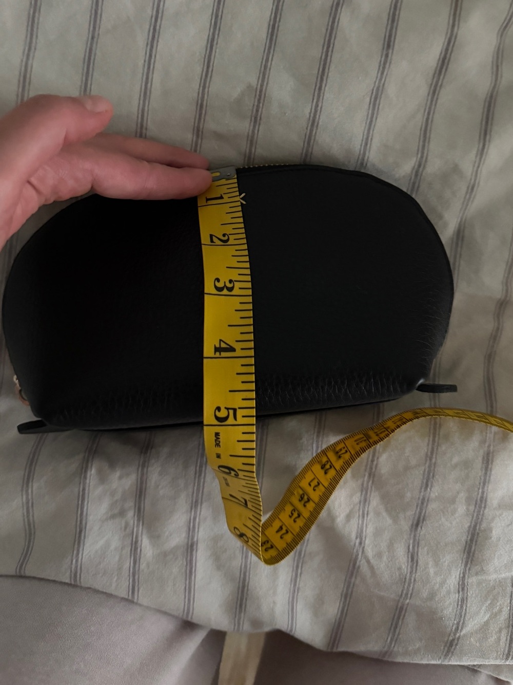 Cuyana leather pouch - Picture 8 of 9
